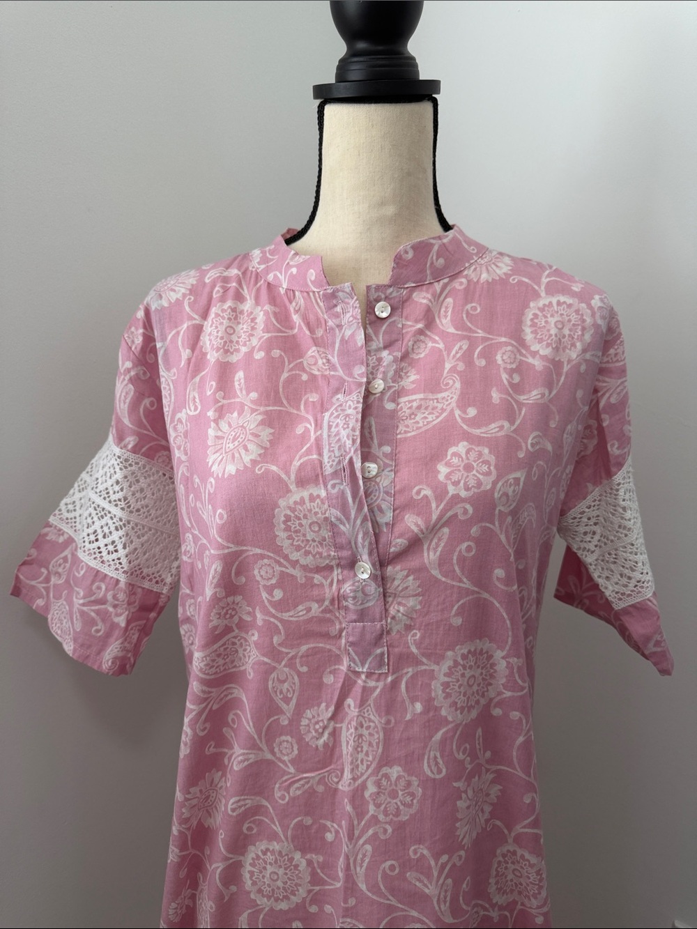 Julia Amory Pink and White Majorelle Caftan Paisley Maxi Dress.  Sz M - Picture 5 of 12